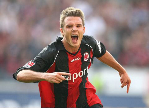 再創佳績 再創佳績